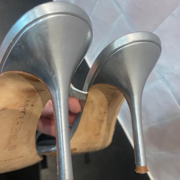 Manolo Blahnik Silver Strappy Heels Sandals Slides Shoes Luxury Sz 38 US 8 Italy - Picture 10 of 10